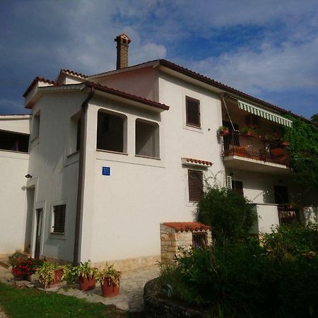 Apartman Dino Tar-Vabriga Buitenkant foto