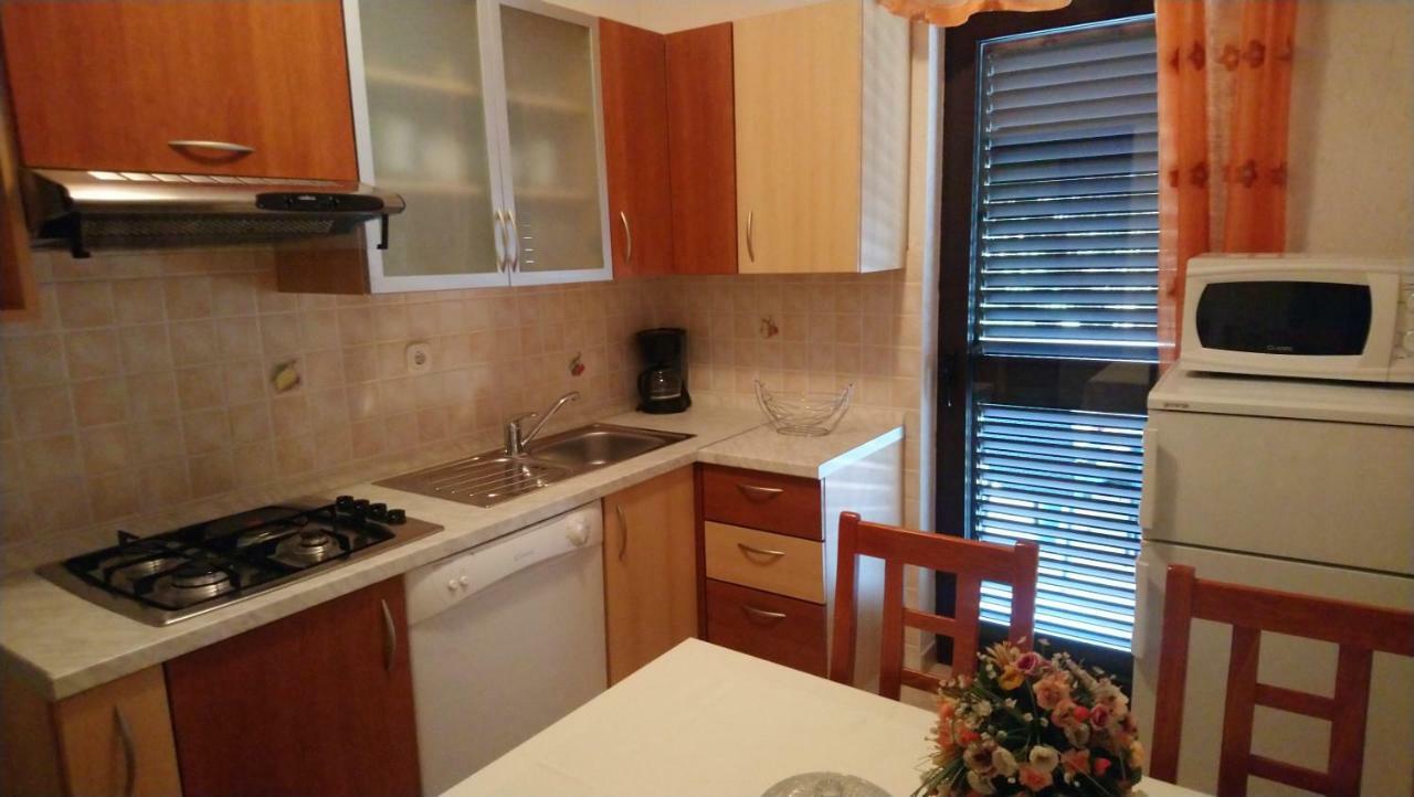 Apartman Dino Tar-Vabriga Buitenkant foto