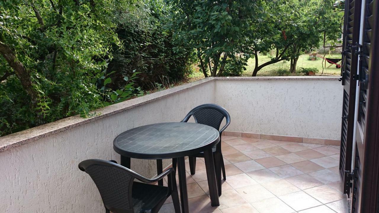 Apartman Dino Tar-Vabriga Buitenkant foto
